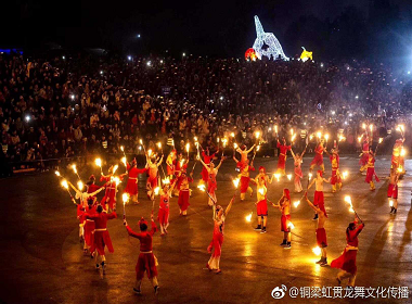 武汉火把舞表演